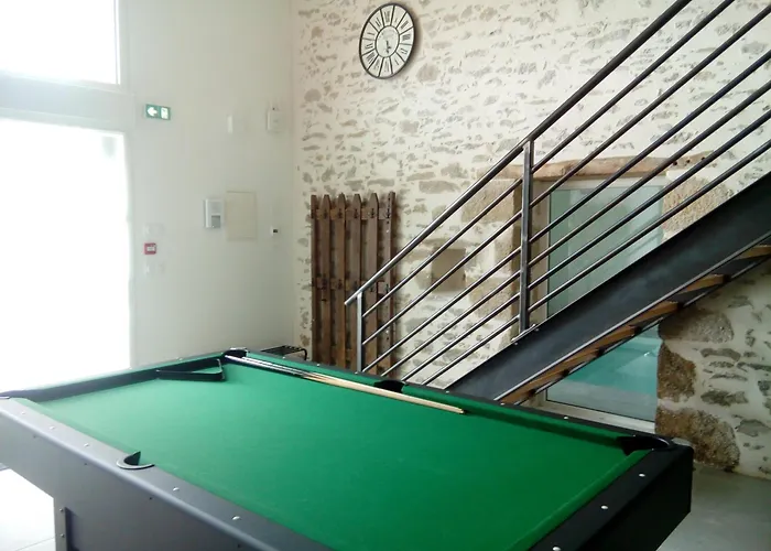 Le Val De Ry Feriehus *